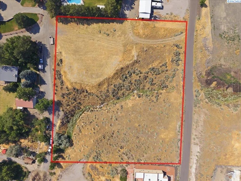 Nka Chamnaview Ln, Richland