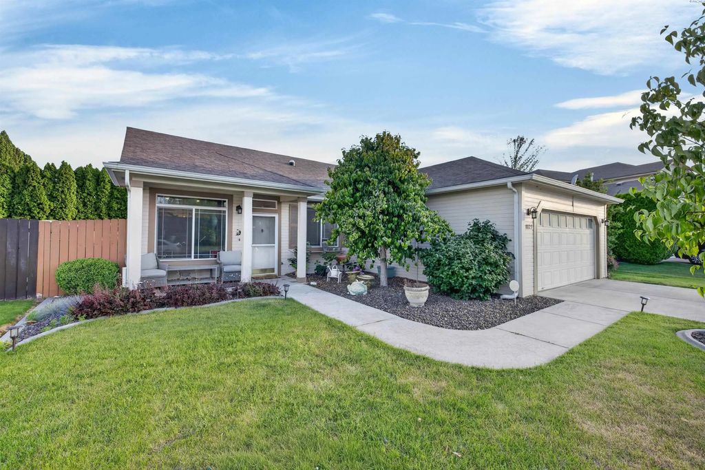 8823 Imnaha Ct., Kennewick