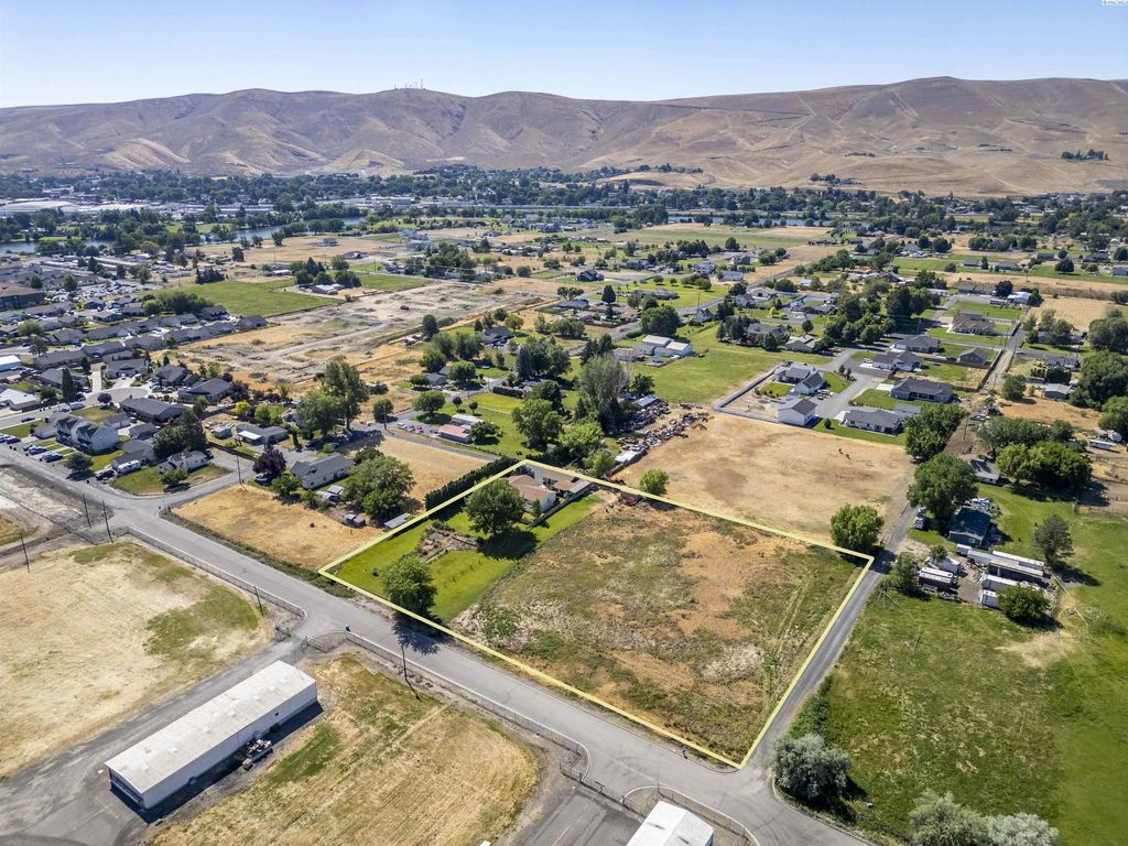 340 S Nunn Road, Prosser