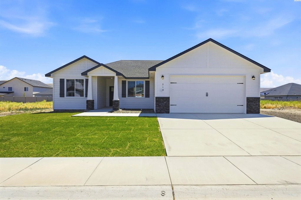 218 Packer St., Prosser