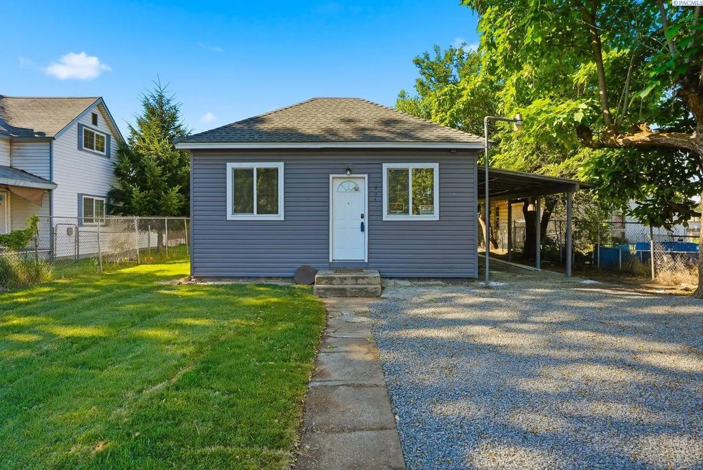 904 La Salle, Yakima