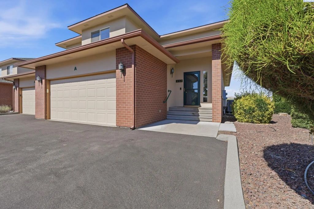 300 Columbia Point Dr Unit A-112, Richland