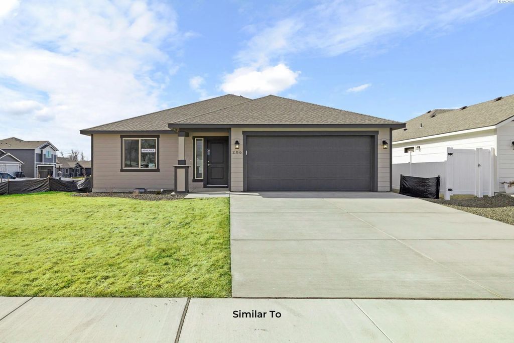 722 Honeylicious St, Richland