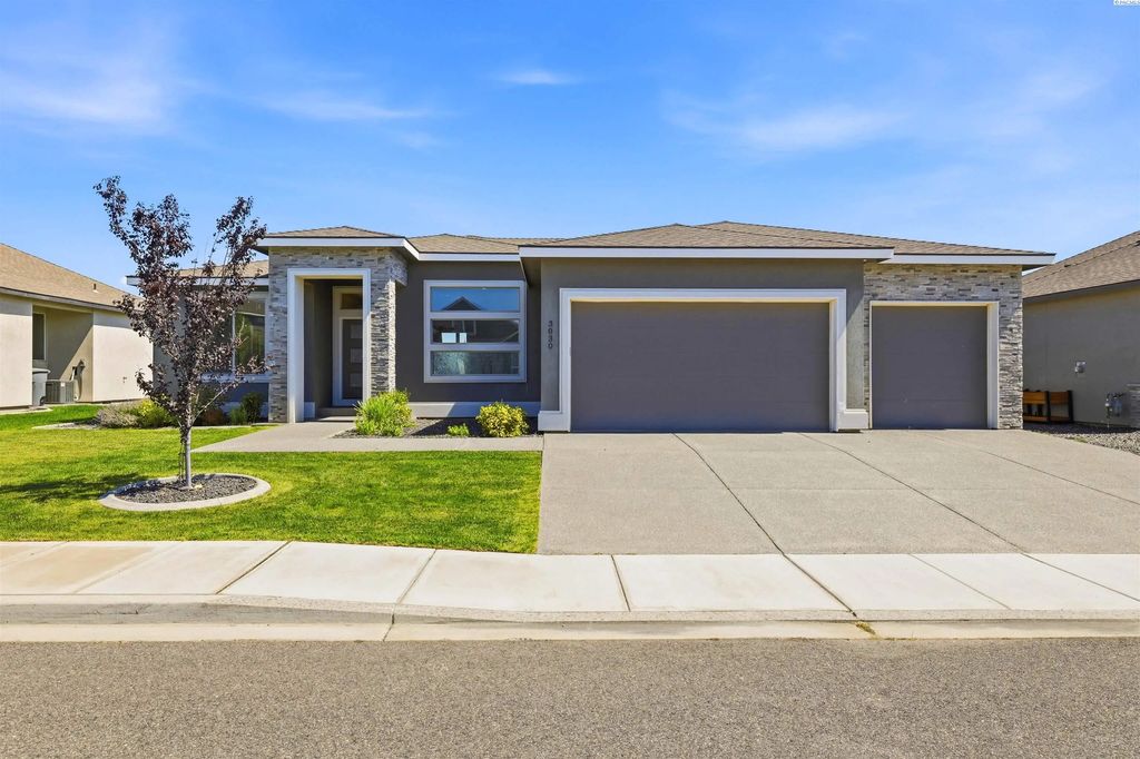 3030 Wild Canyon Way, Richland