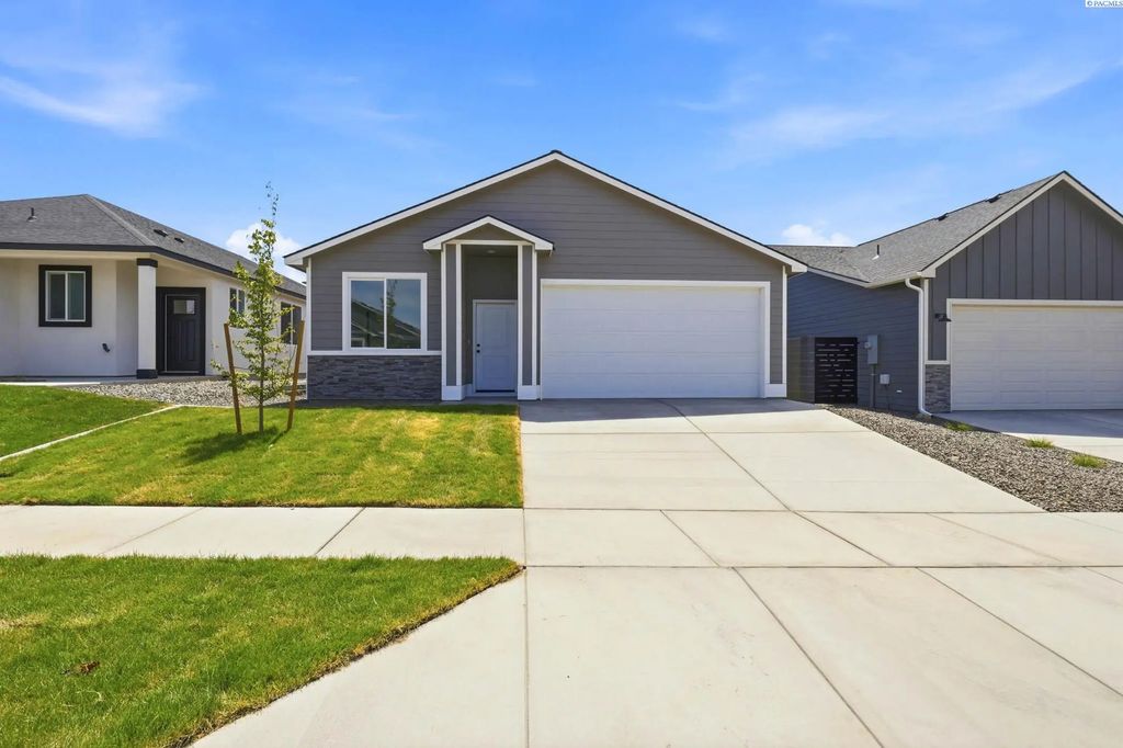 3663 Nuthatch St, Richland