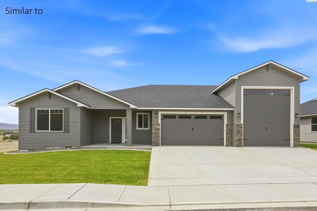987 Miraflores Ave., West Richland