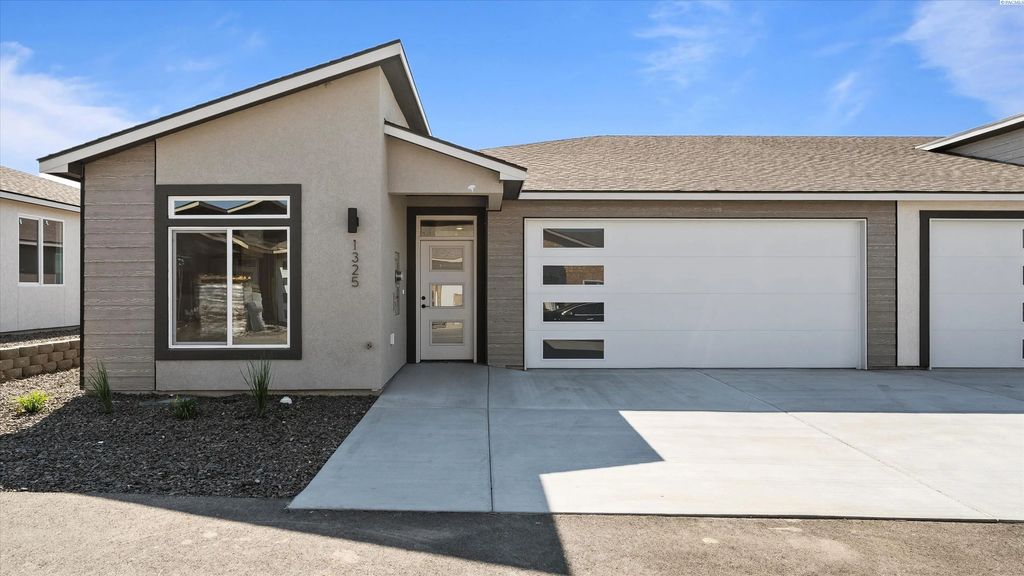 1325 Kalani Ct, West Richland