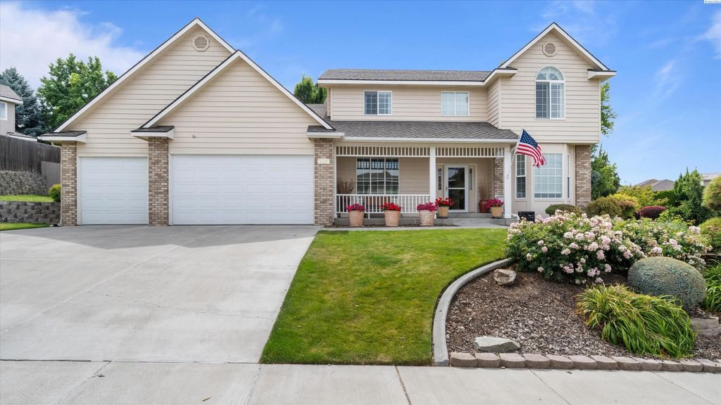 4102 S Keller St, Kennewick