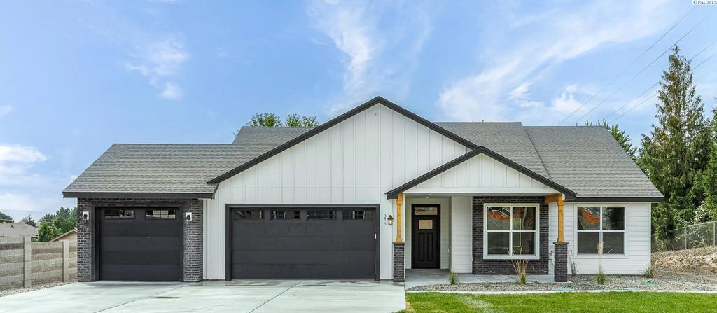 375 Rachel Rd., Kennewick