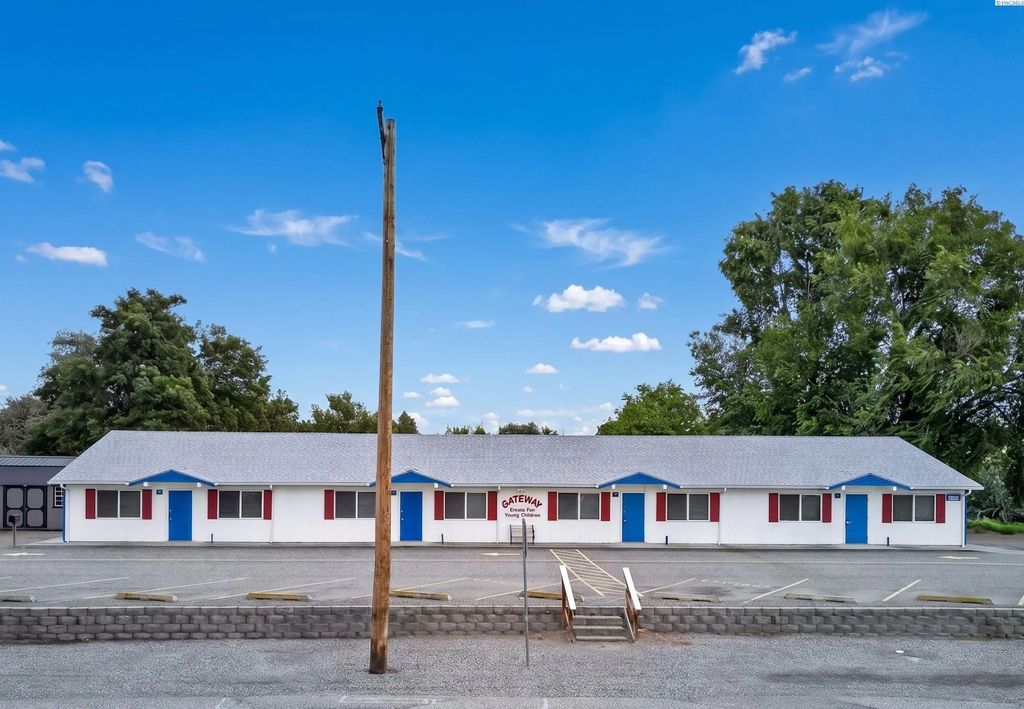 1706 Bronco Lane, Richland