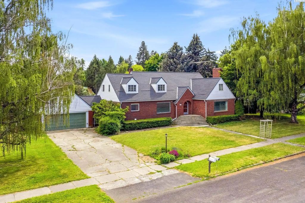 303 W Steptoe Ave, Oakesdale