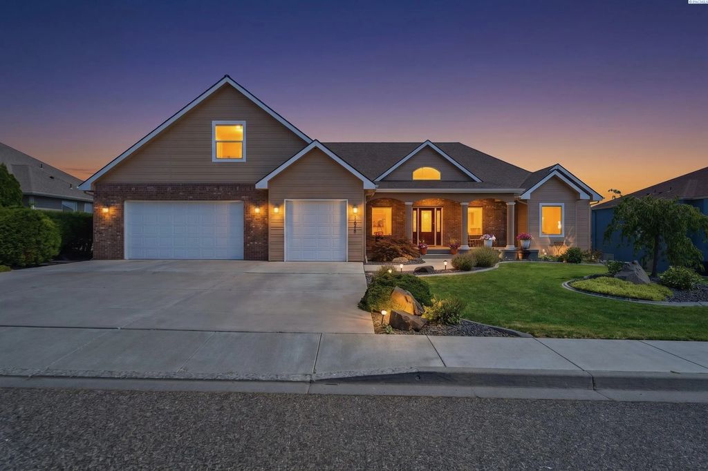 1626 Meadow Hills Dr, Richland