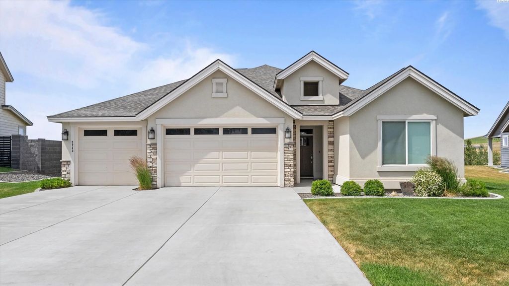 2243 Legacy Lane, Richland