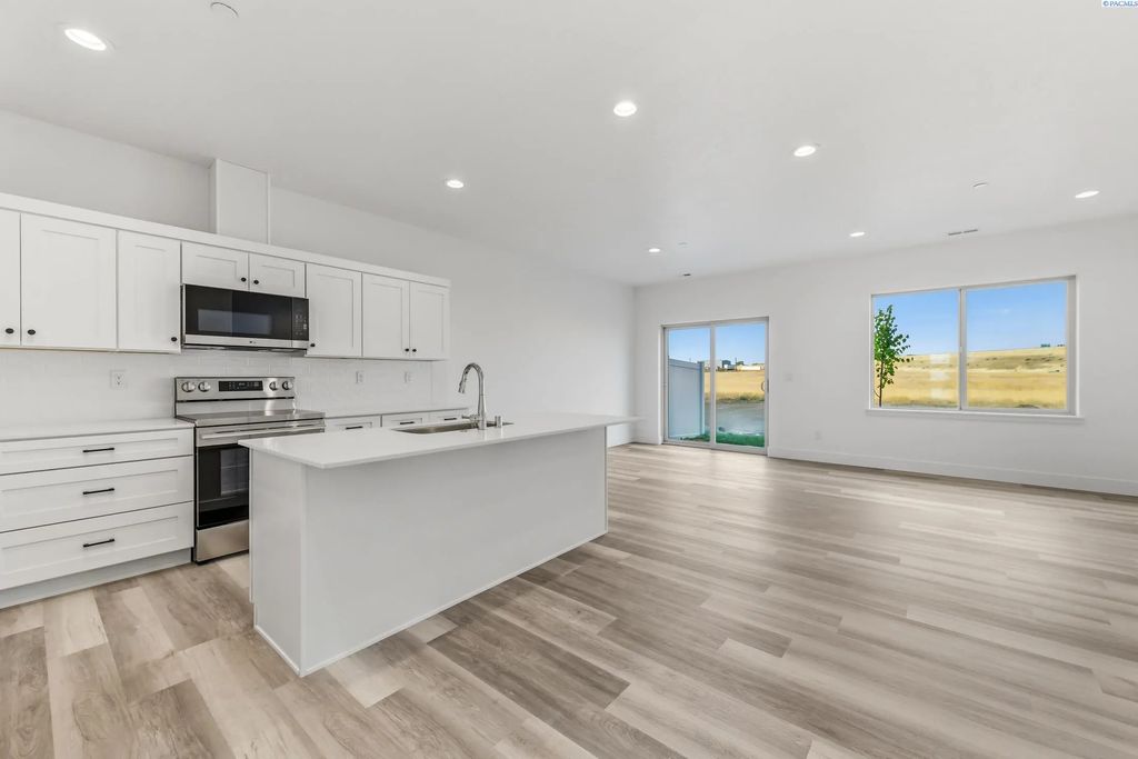 4433 Road 114, Pasco