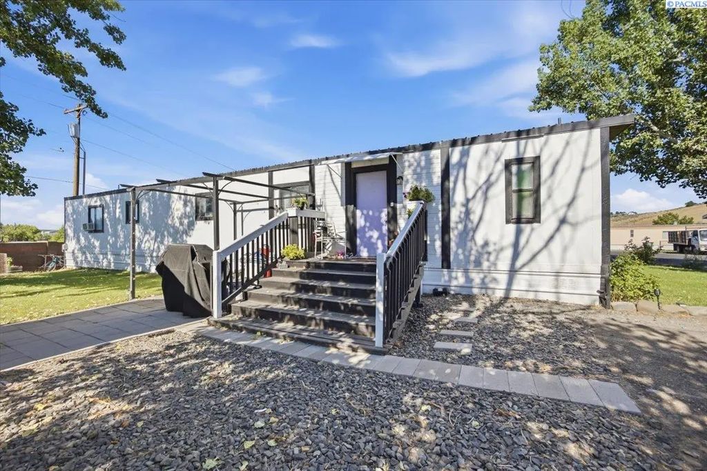 6708 Haag St 35, West Richland