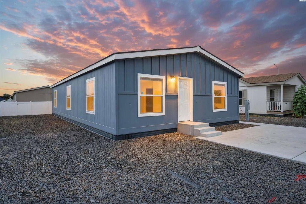 2681 E Edison Ave #87 87, Sunnyside