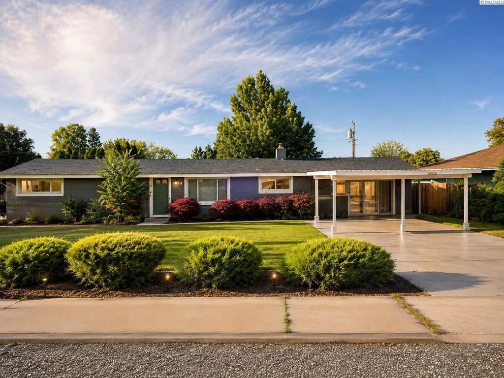 1814 W 11th Ave., Kennewick