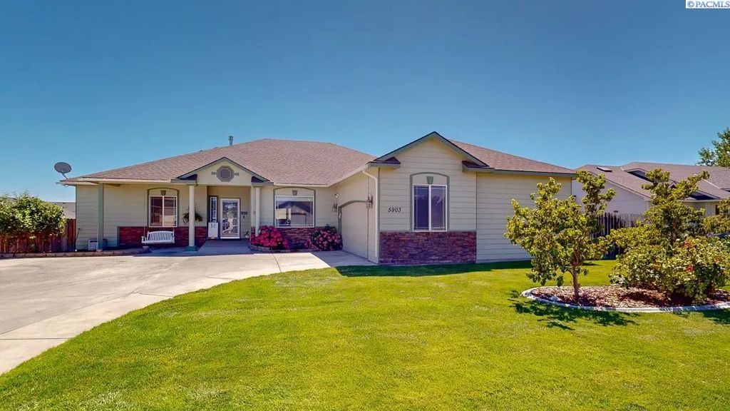5903 Kilawea Drive, West Richland