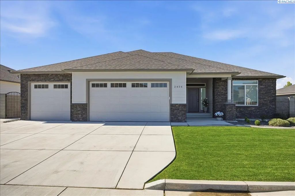 2456 Maggio Loop, Richland