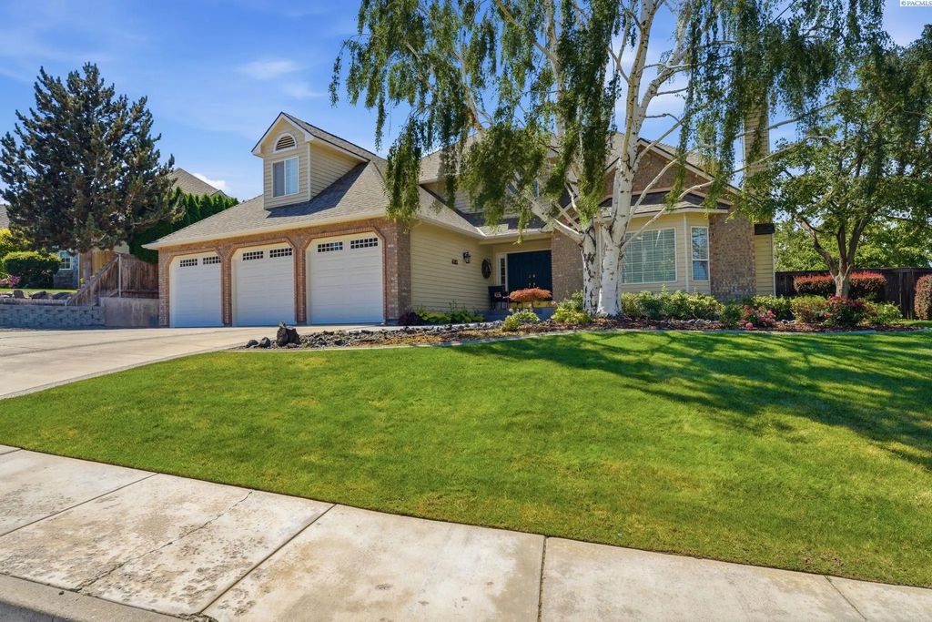 4102 S Ledbetter St., Kennewick