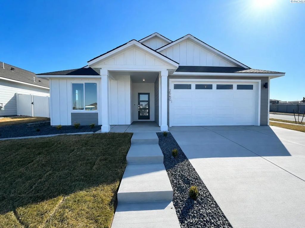 2560 Clark Ridge Drive, Richland