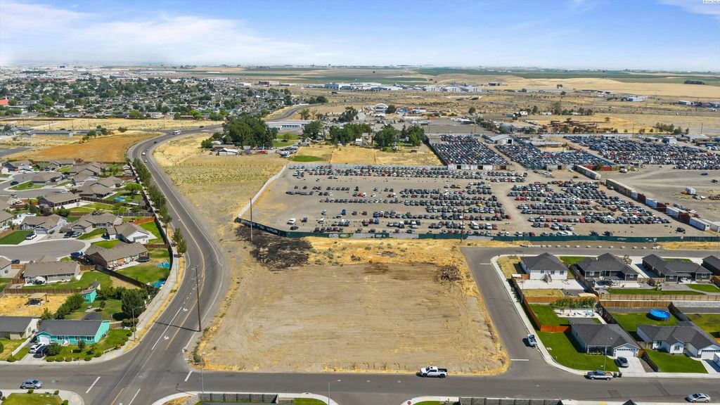 Helena St, Pasco