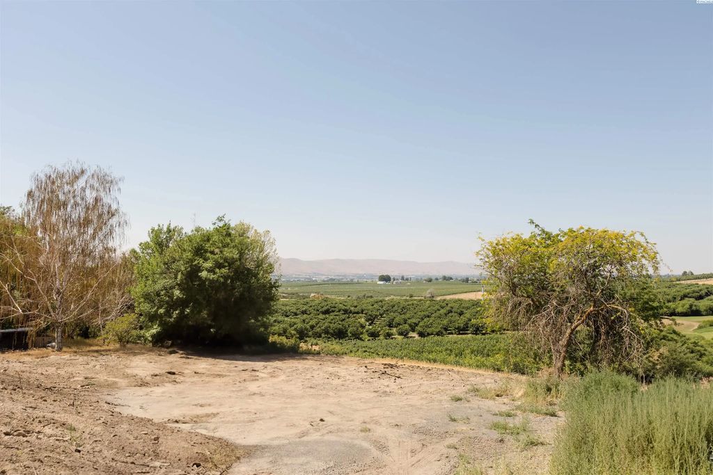 90209 W Hanks Rd, Prosser