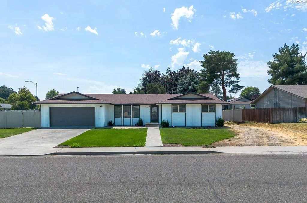 3801 W 17th Avenue, Kennewick