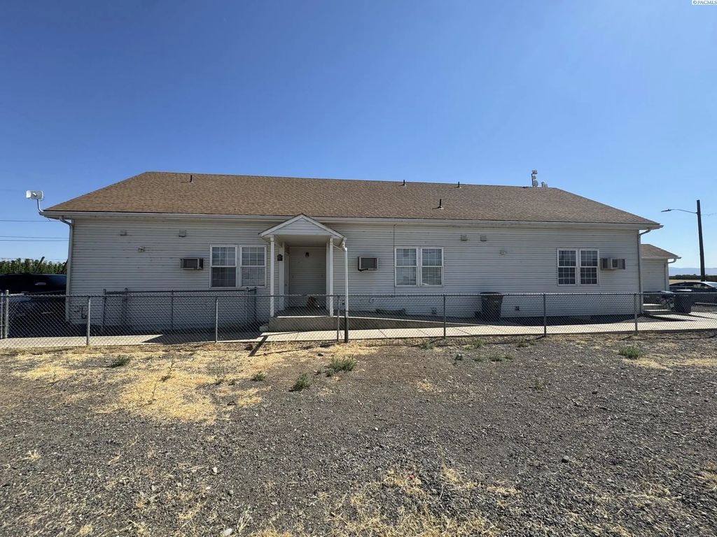 4140 Harrah Rd, Harrah