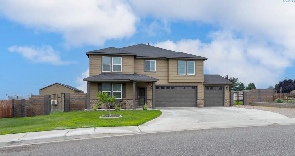 4811 Avion Drive, Pasco