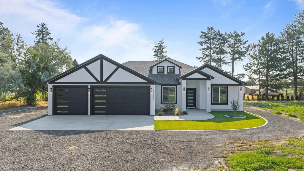 215622 E Sr 397, Kennewick