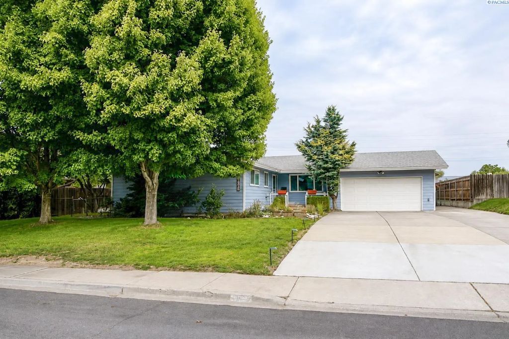 1878 Mahan Avenue, Richland
