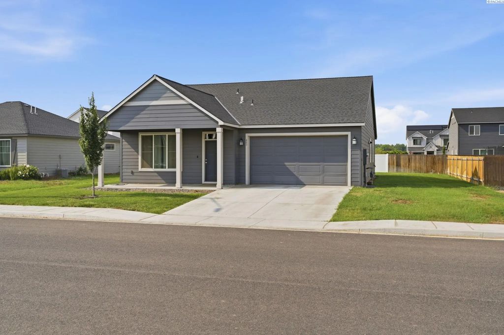403 Emerald Ave, Grandview