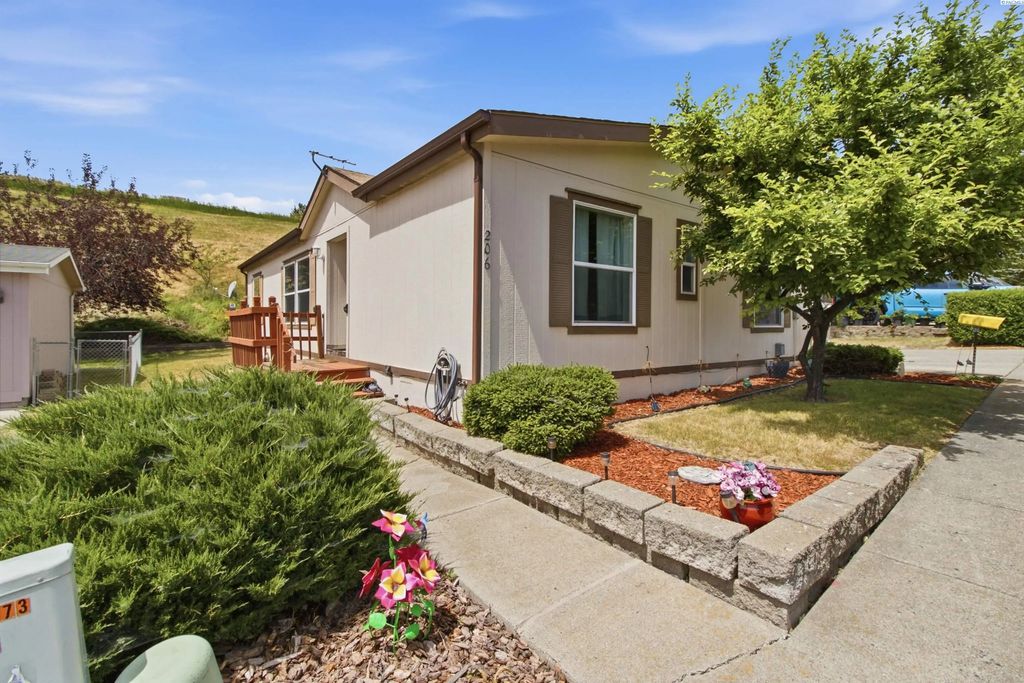 206 Nw Lancer Ln., Pullman