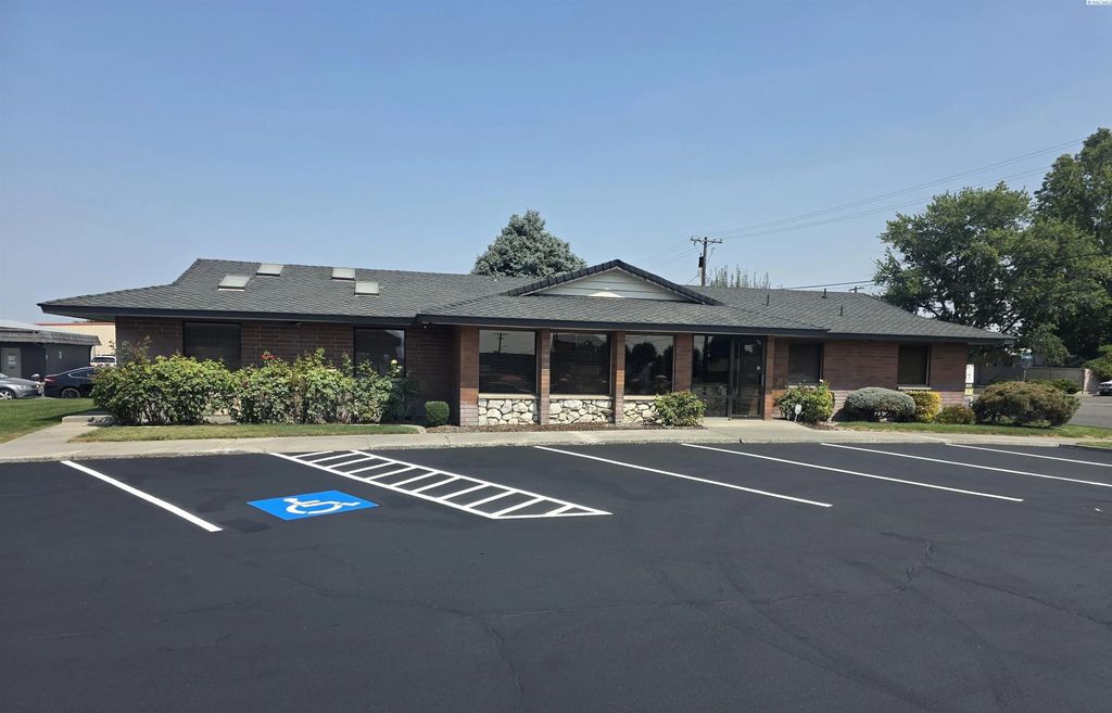 320 N 20th Ave., Pasco