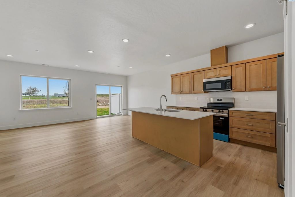 4505 Road 114, Pasco