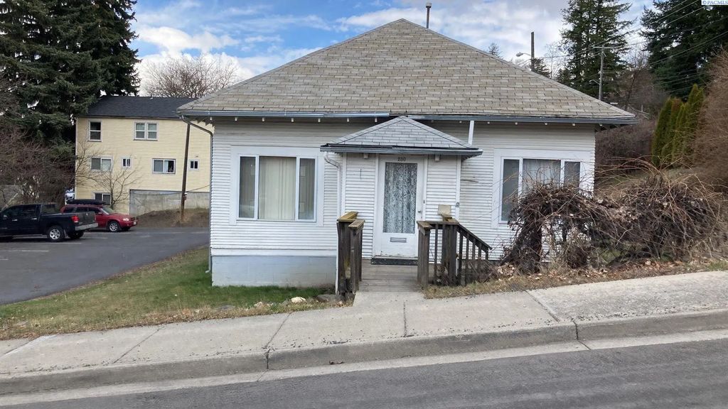230 Se Pine Street, Pullman
