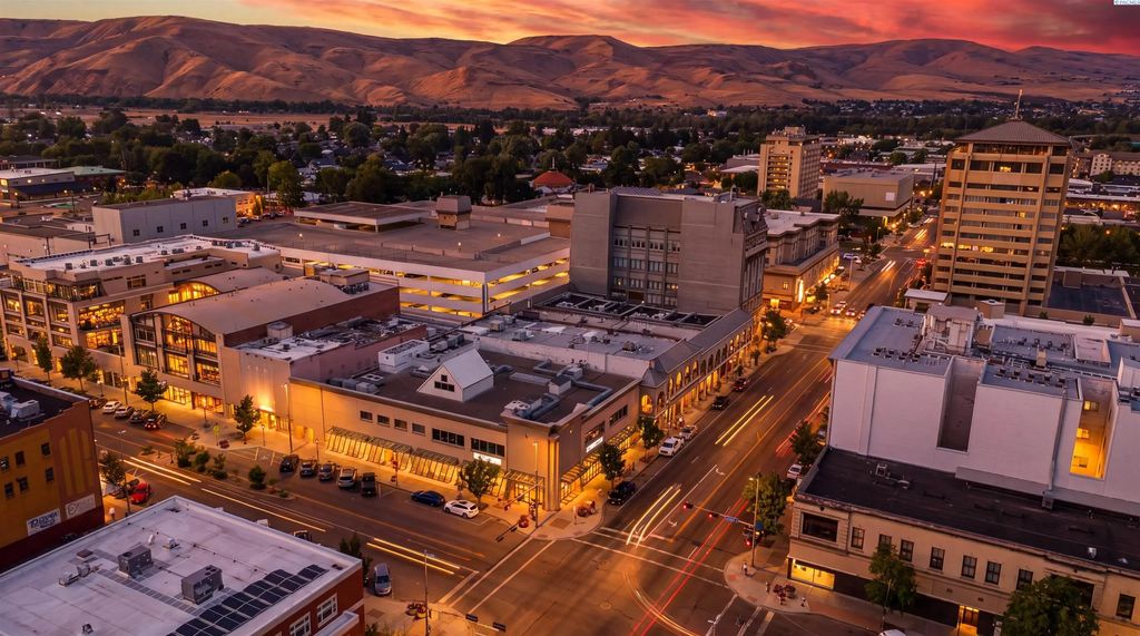 301 E Yakima Ave, Yakima
