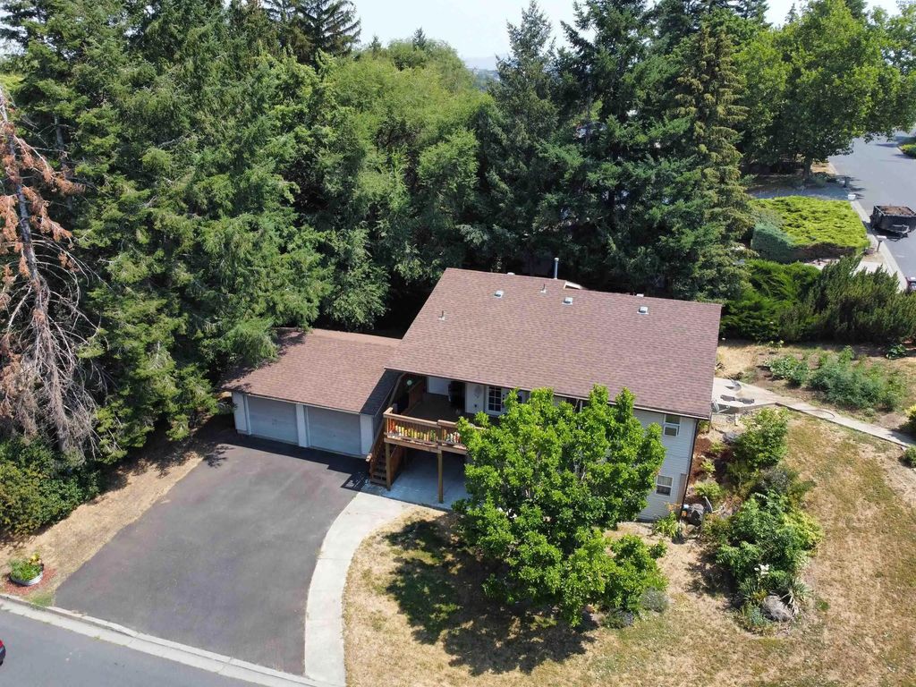 292 Nw Sunrise Dr, Pullman