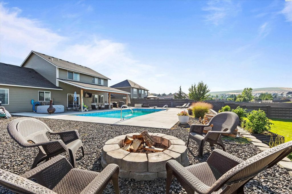 84622 Summit View Drive, Kennewick