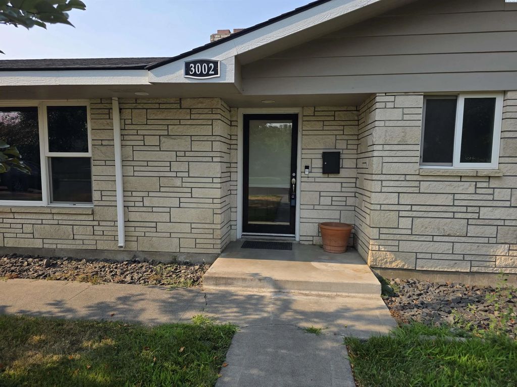 3002 W Metaline Pl, Kennewick