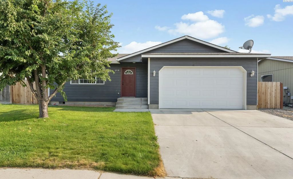 216 Deangela Dr, Grandview