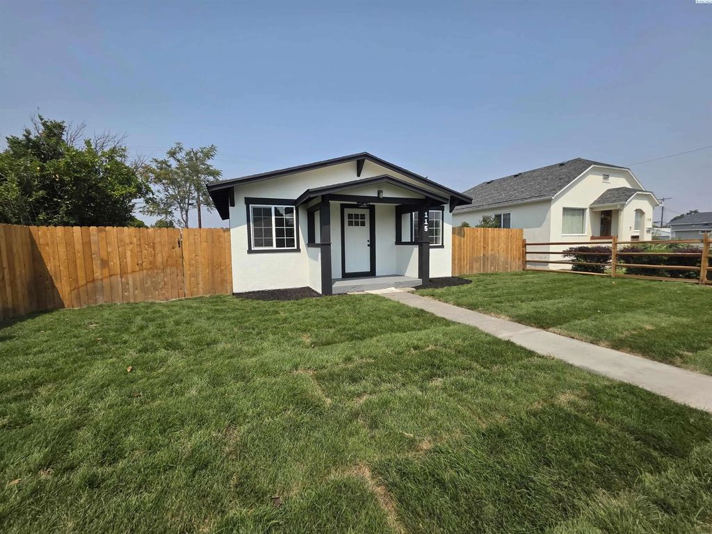 115 E 1st Ave, Kennewick