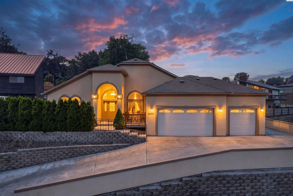 4455 King Drive, West Richland