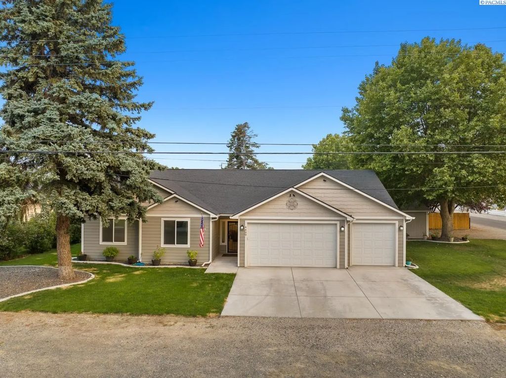 4409 W 7th Ave, Kennewick