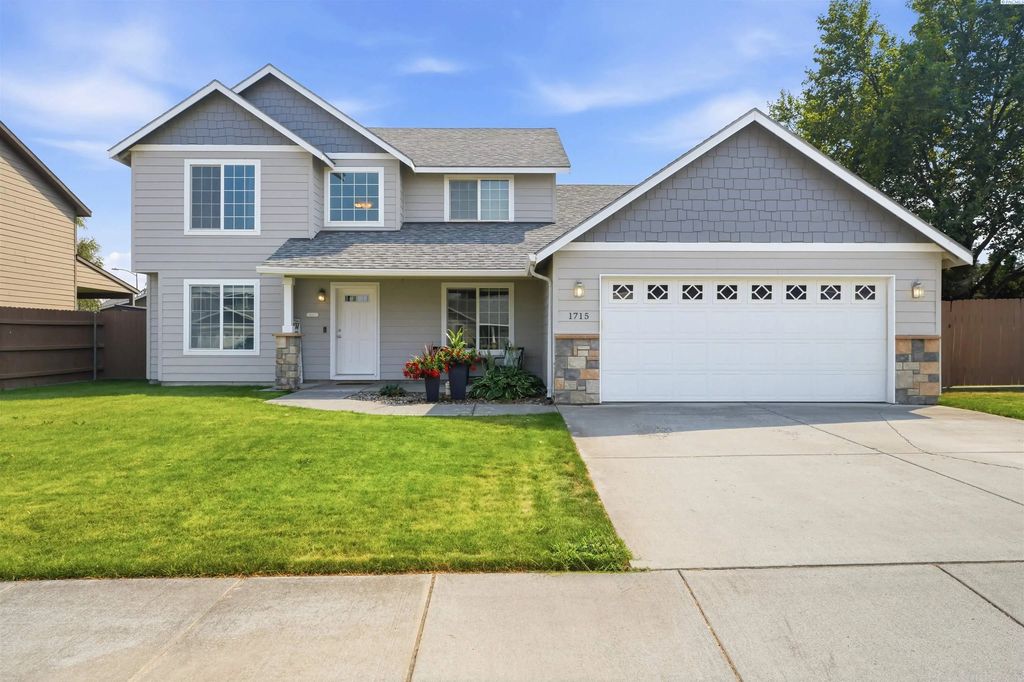 1715 W 40th, Kennewick