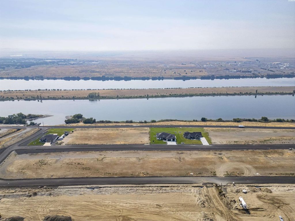 405 Panoramic Drive [21], Pasco