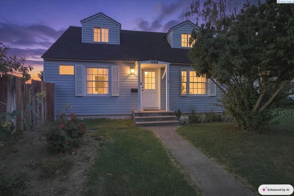 1004 W Henry Street, Pasco