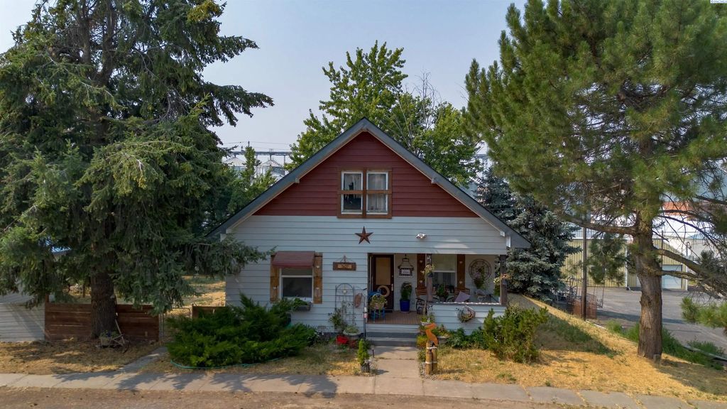 307 C St., Endicott