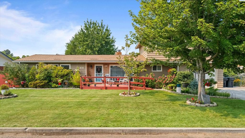 416 N Road 36, Pasco